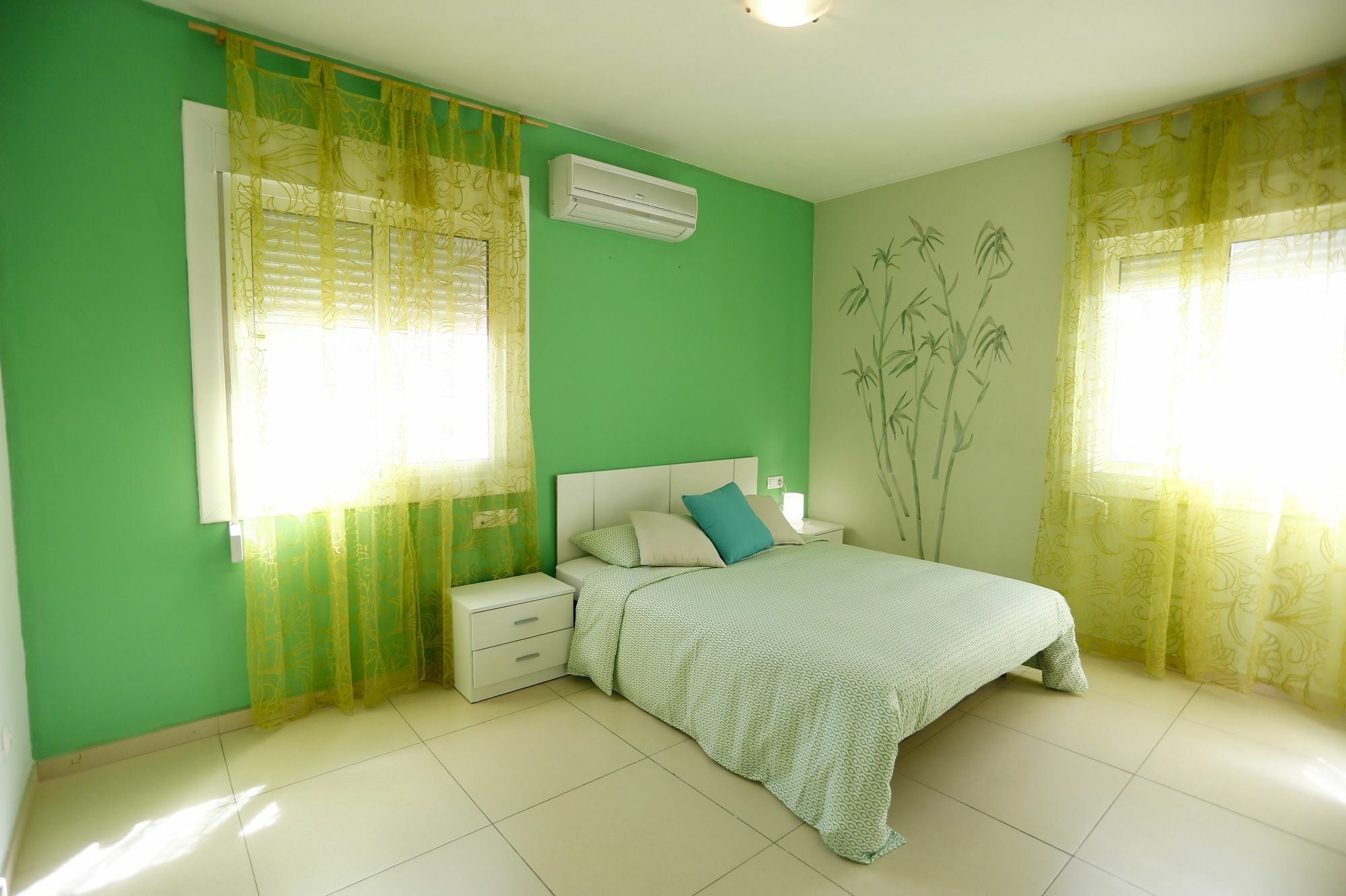 Hortencia Apartment *